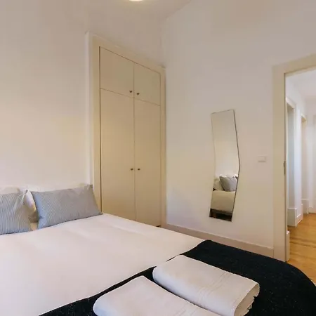 Not Guilty Duplex At Bairro Alto Lägenhet *