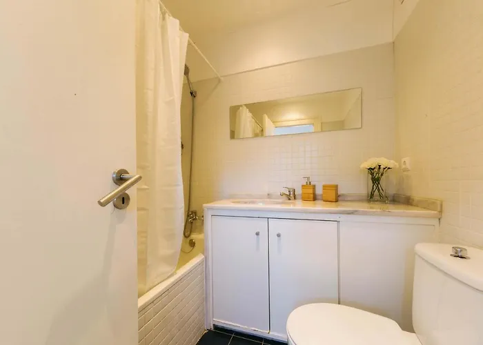 Not Guilty Duplex At Bairro Alto Lisboa